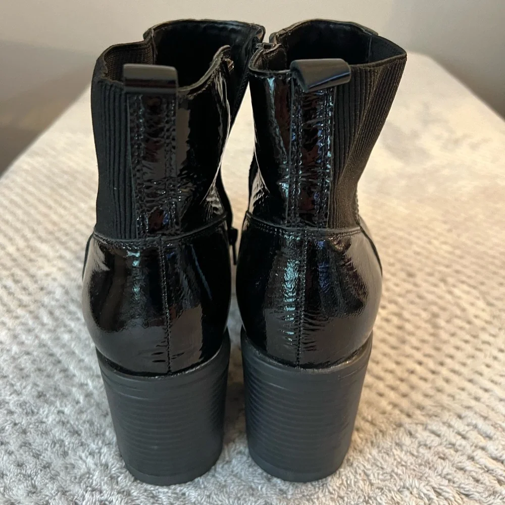 EUC black patent leather Naturalizer boots with stretch panel. - Picture 6 of 11